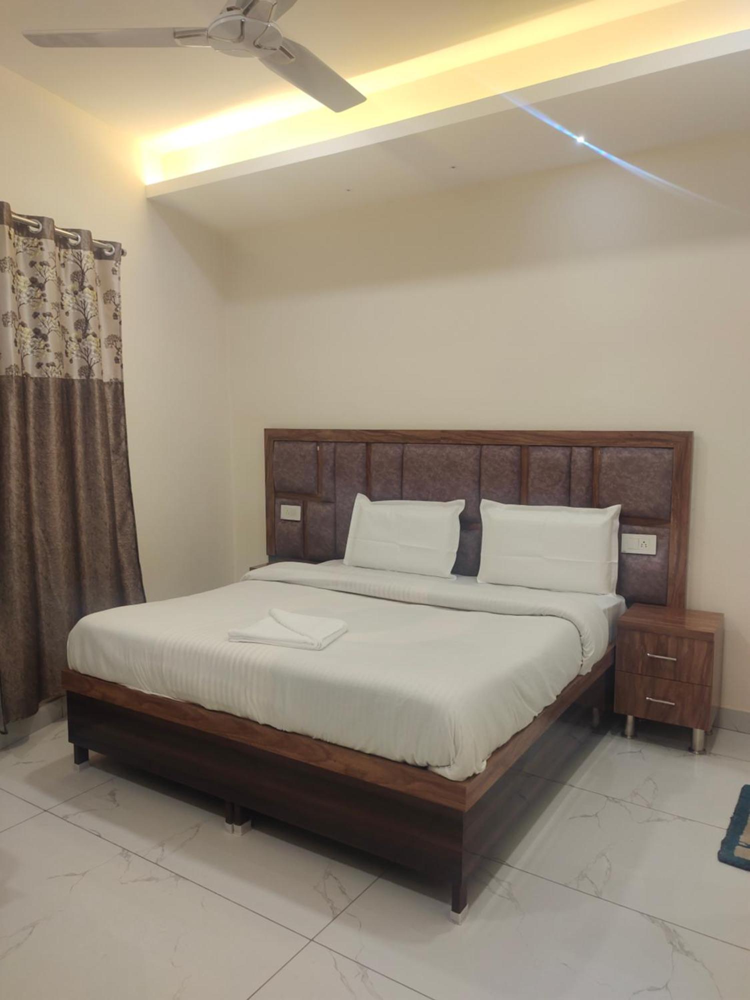 Hotel G-3 ชลันธระ ภายนอก รูปภาพ